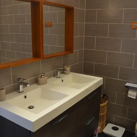 Bichy Ma Maison A Vichy Comme A La Maison Prázdninový dům